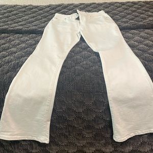 NWT White BR Factory Jeans. 8P/29p